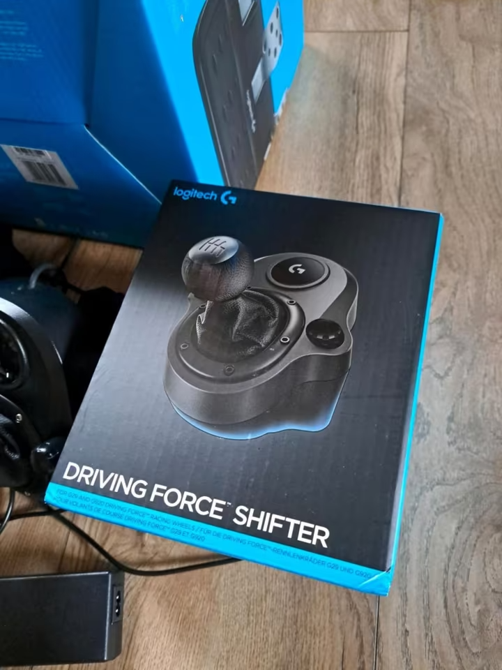 Logitech G29 s radiacou pákou - 6