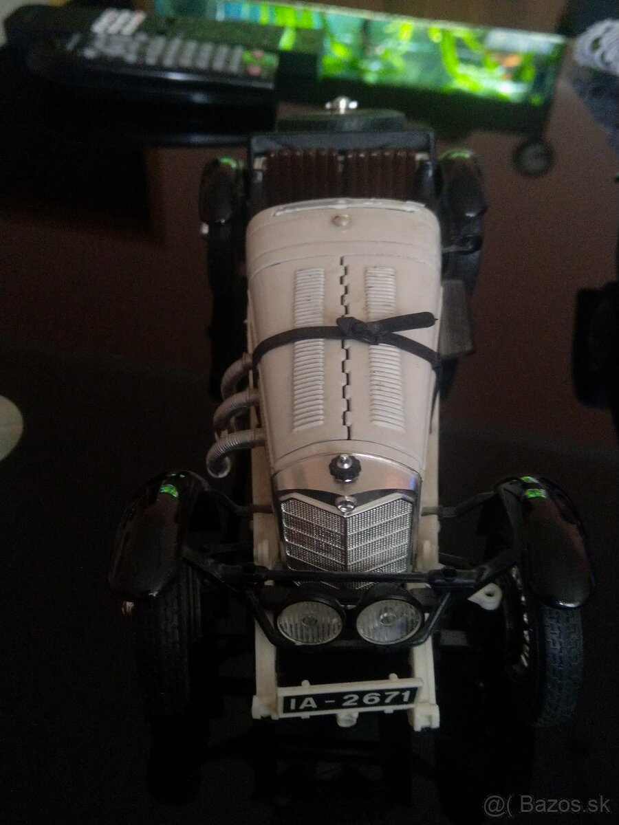 Predam 2ks Mercedes Burago1:18 - 6