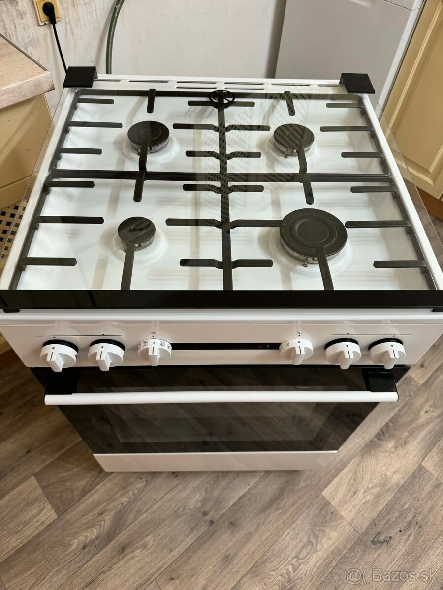 Predam sporak Mora K864AW - 6