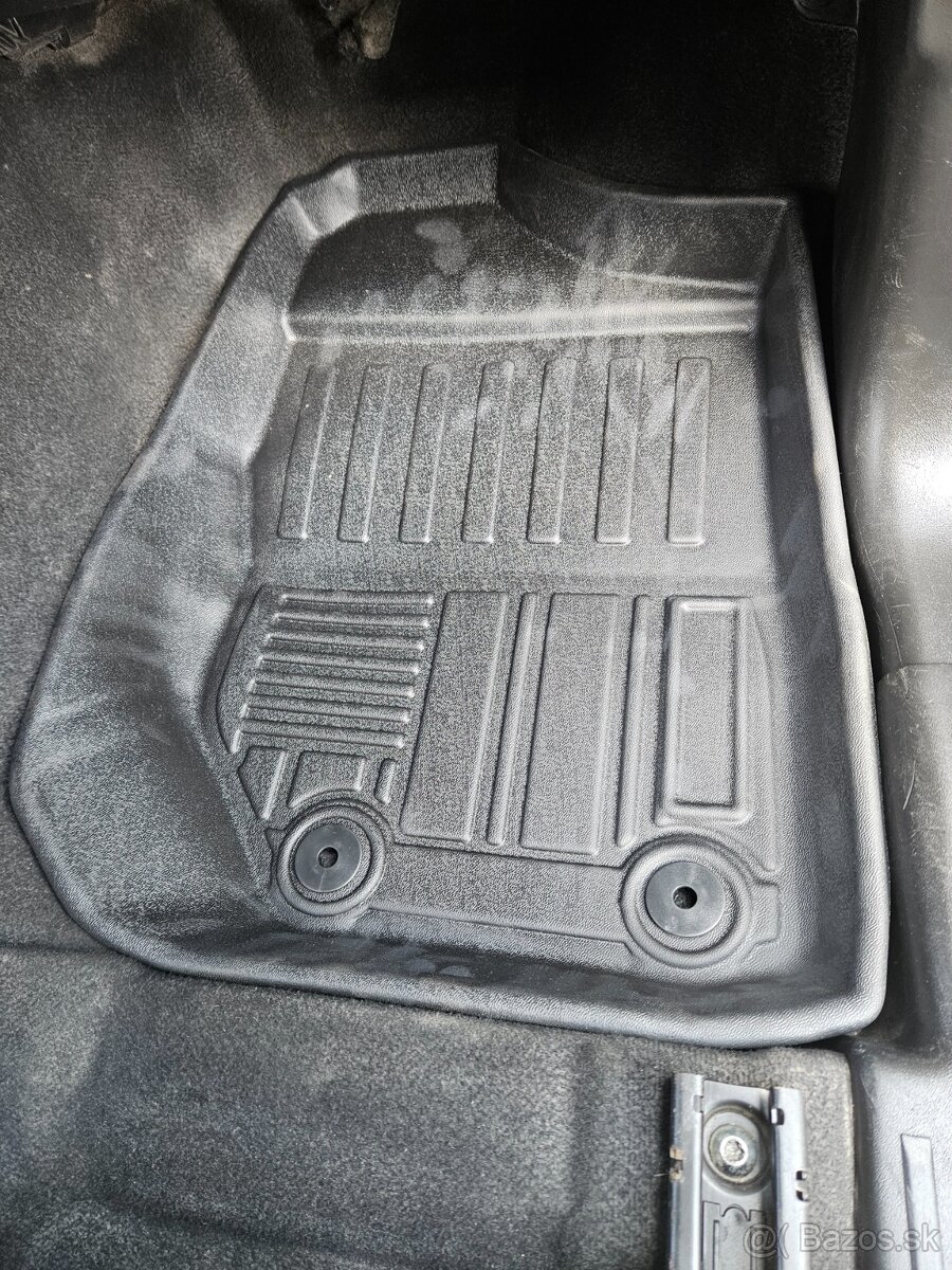 Suzuki Jimny - gumové koberce, vaničky - 6