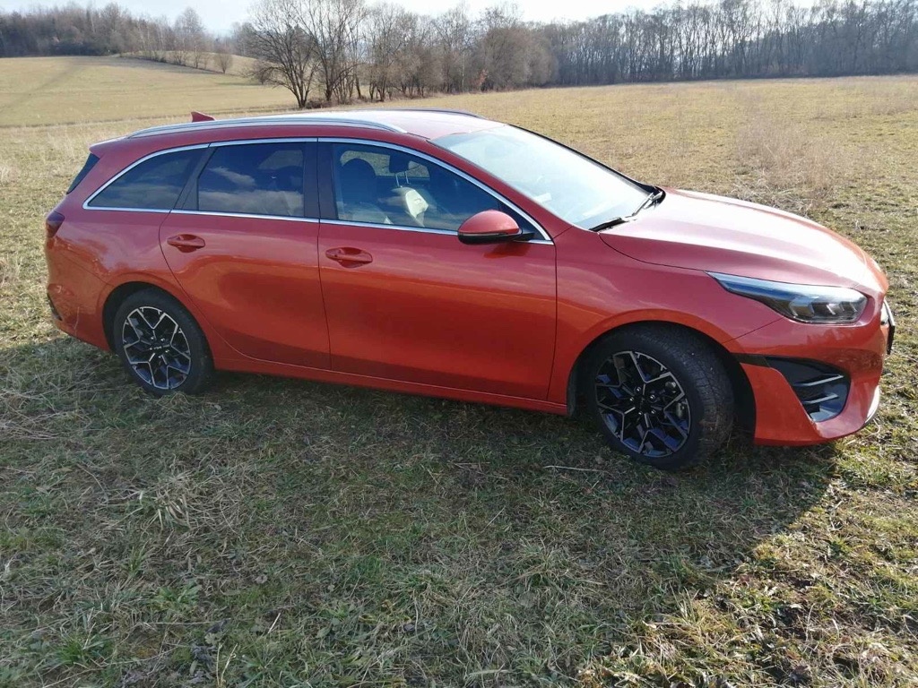 Kia Ceed Kombi GT-Line 1.5 - 6