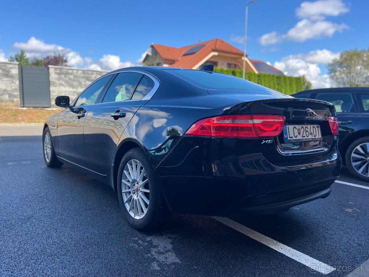 Jaguar XE 2.0D Prestige - 6