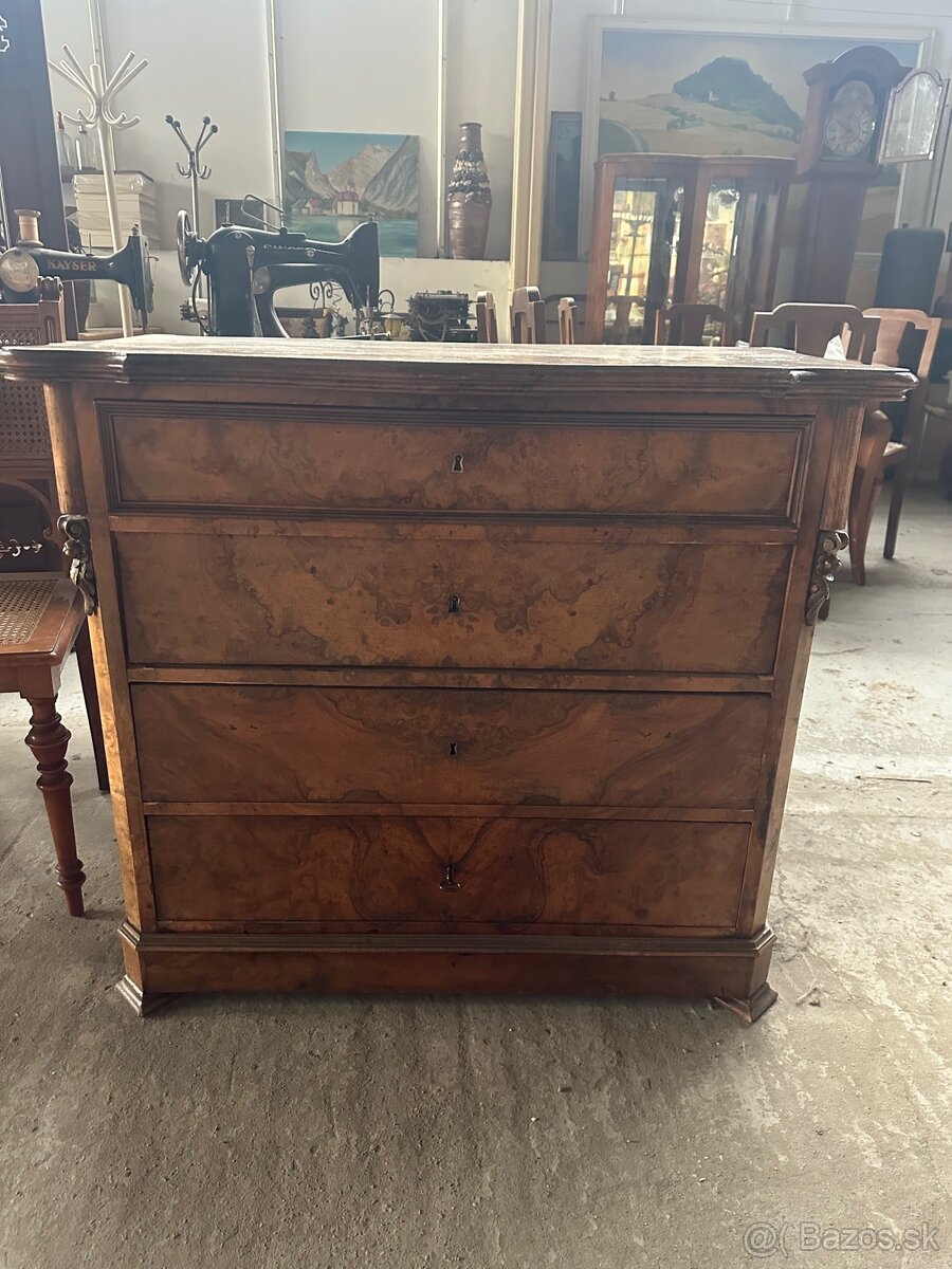 starožitná komoda - 6