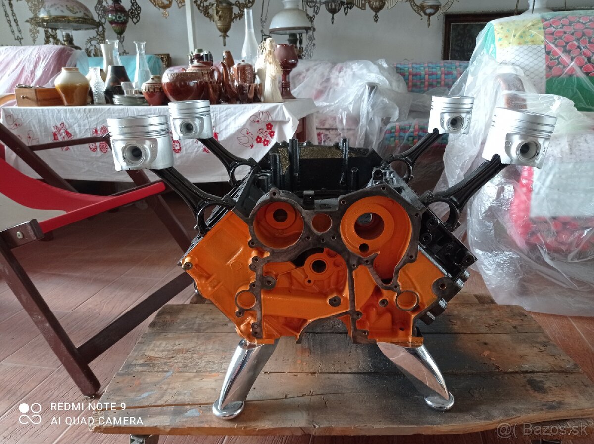 Stol z motoru audi v6 - 6