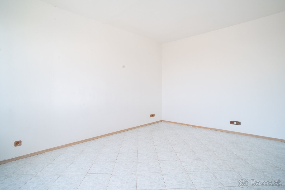 1,5i zrekonštruovaný, svetlý byt - Veľké Kapušany -Predaj - 6