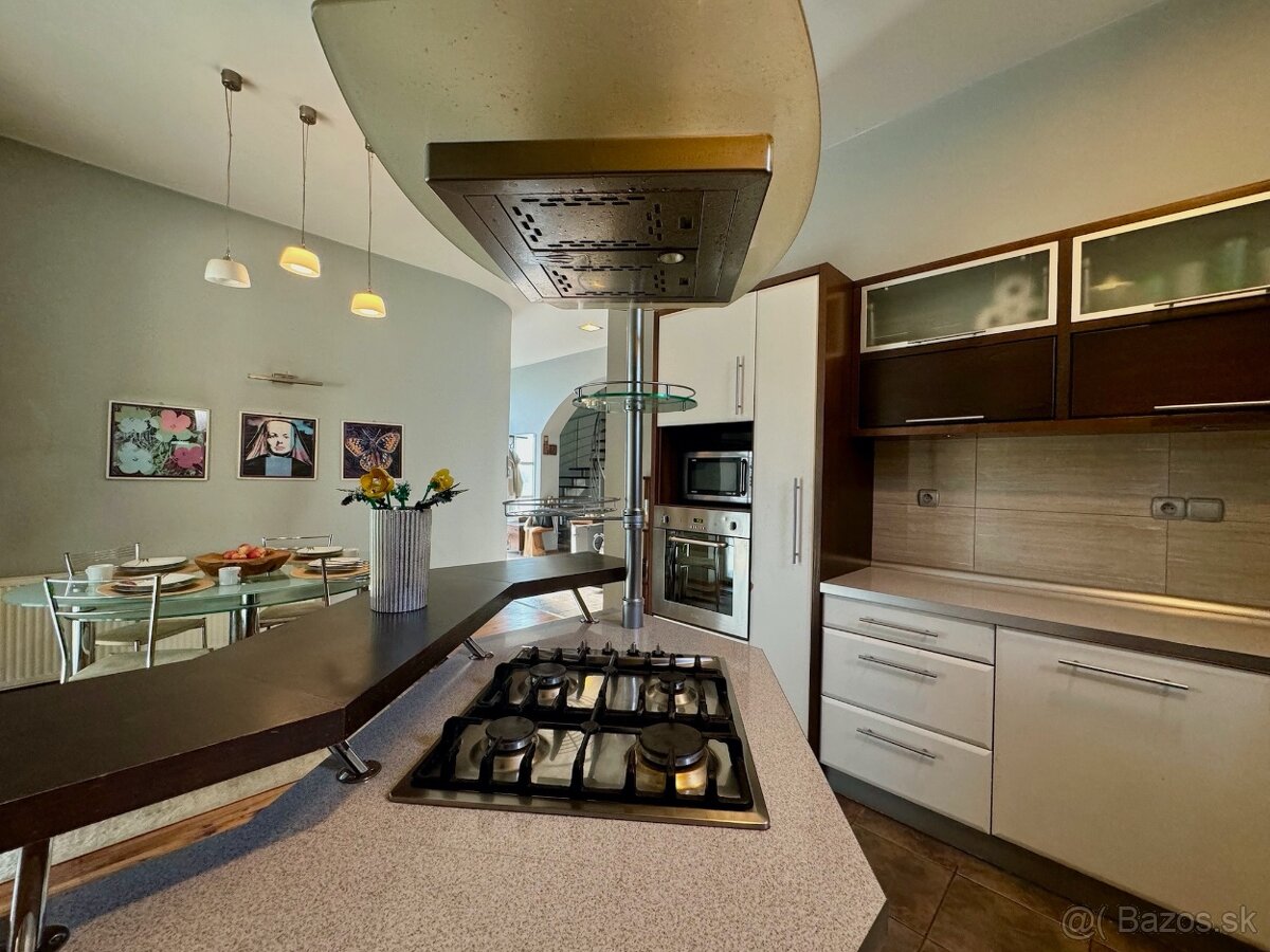 Dom v centre mesta s bazénom | Michalovce | Znížená cena - 6