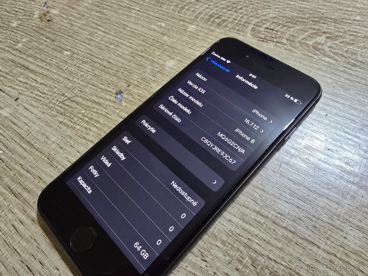 Iphone 8 64gb v top stave ma len velmi jemne znamky pouzivan - 6