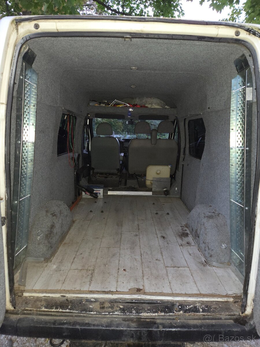 Predam Ford transit - 6