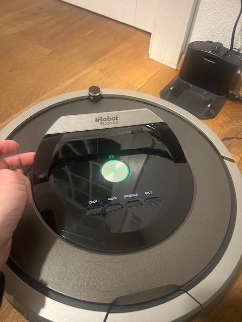 Robotický vysávač iRobot Roomba 870 - 6