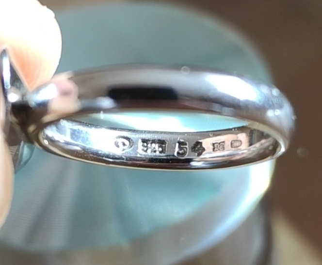 Dámsky strieborný prsteň - 6