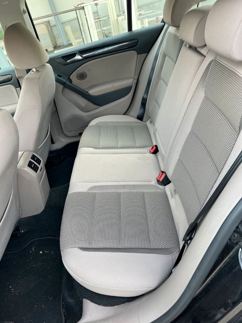 Volkswagen Golf 6 1.4 MPI 69tkm Černá metal - 6