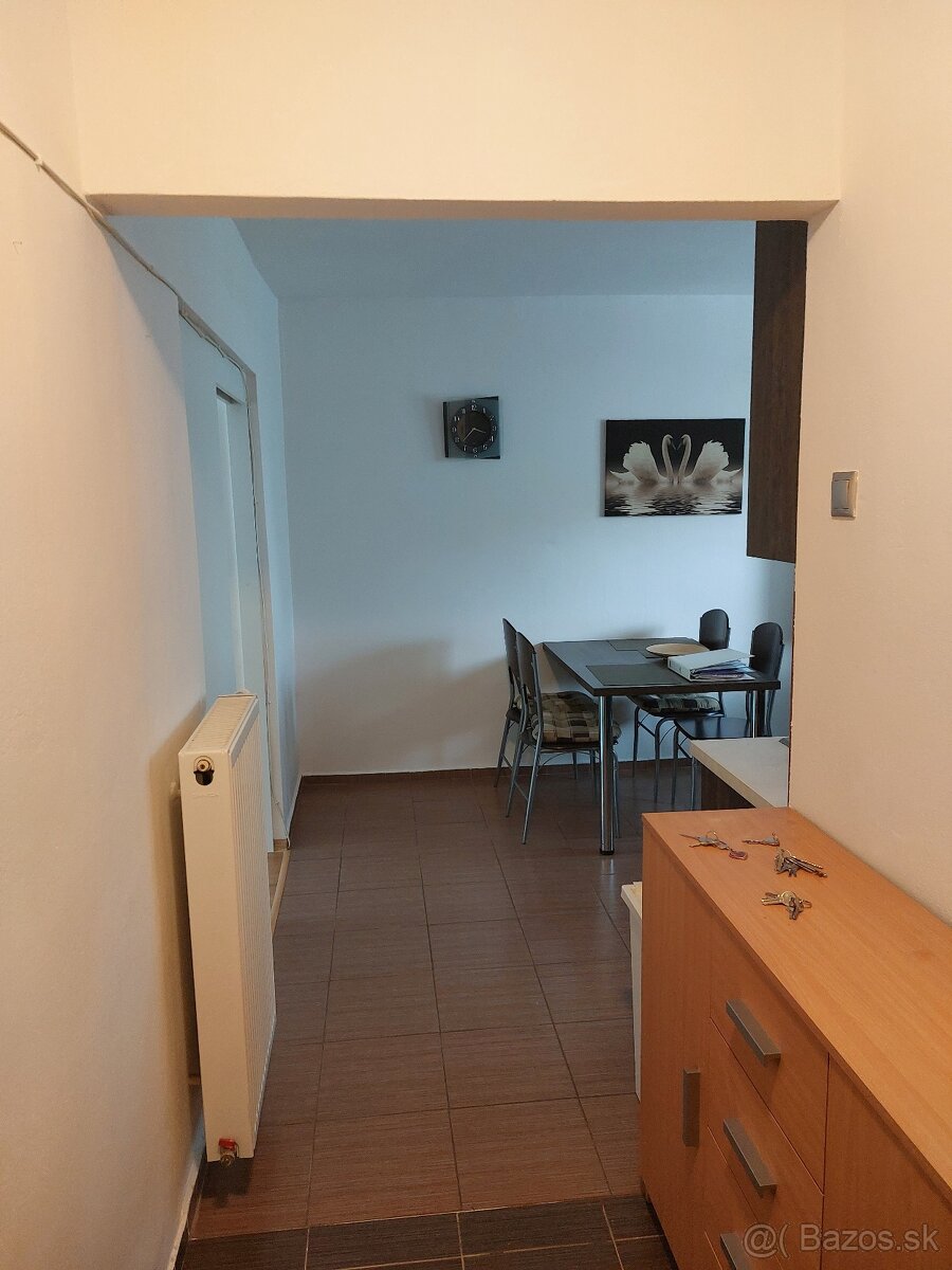 2 izb byt na prenájom Ružinov - 6