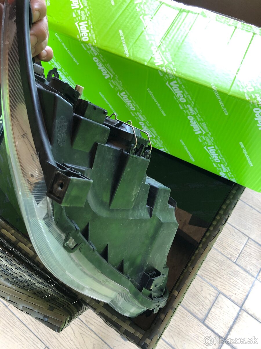 Svetla Toyota Corolla E 12 hachbak 2006 - 6