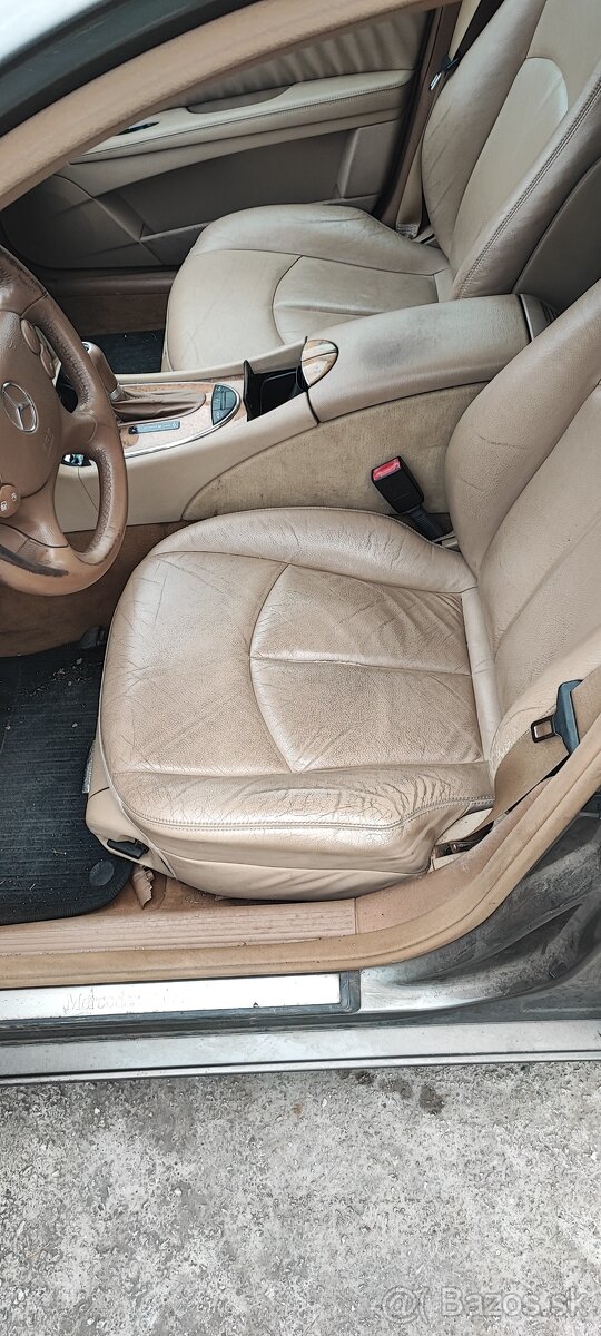 Mercedes Benz E220 - 6