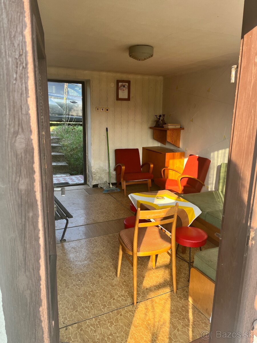 Predám murovanu záhradnú chatku - 6