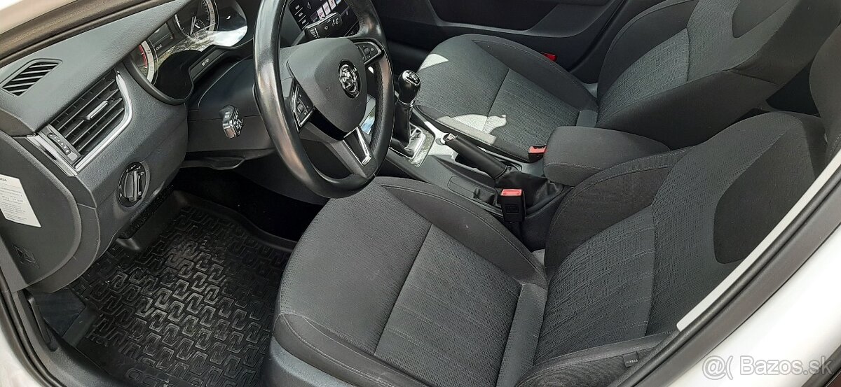 Predám Škoda Octavia 1.5TSI - 6