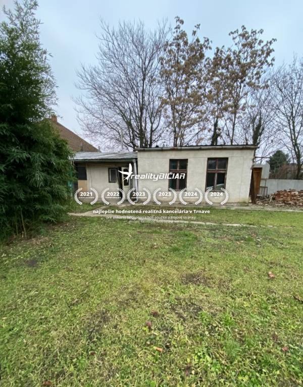 Na predaj RD s veľkým pozemkom a stavebným potenciálom - 6