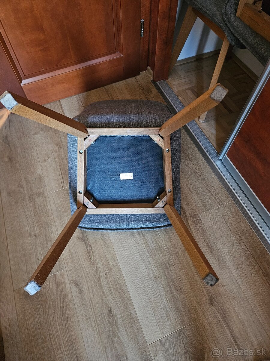 Predam 6ks tapacirovanych dubovych stoliciek - 6