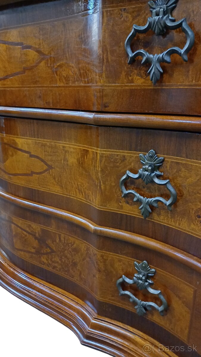 Starožitný nabytok - 6