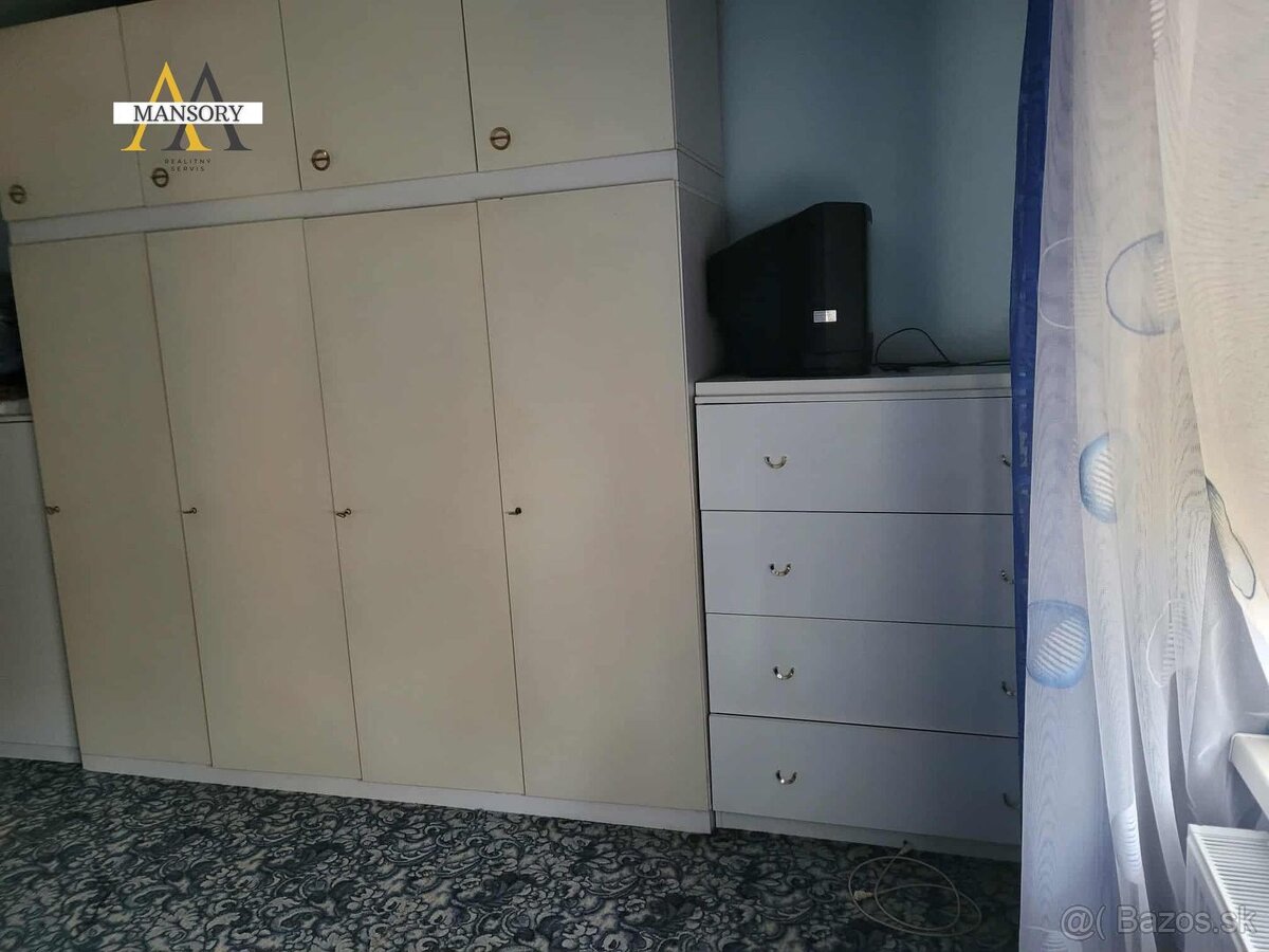 Na predaj 4-izbový rodinný dom na pozemku 4 182 m2 - 6