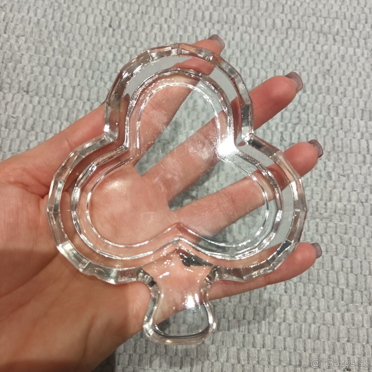 Miska / popolník z lisovaného skla - 6