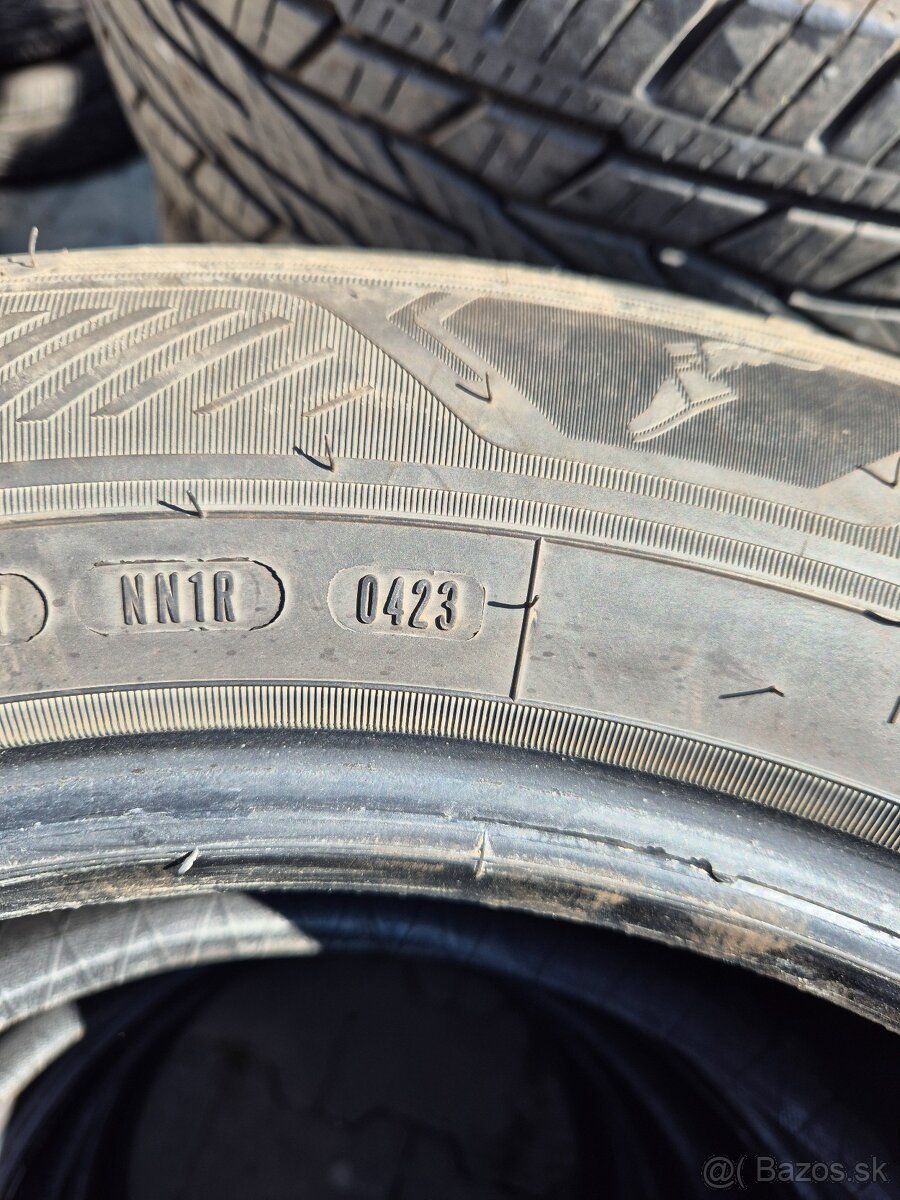 225/65 r17 Good year - 6