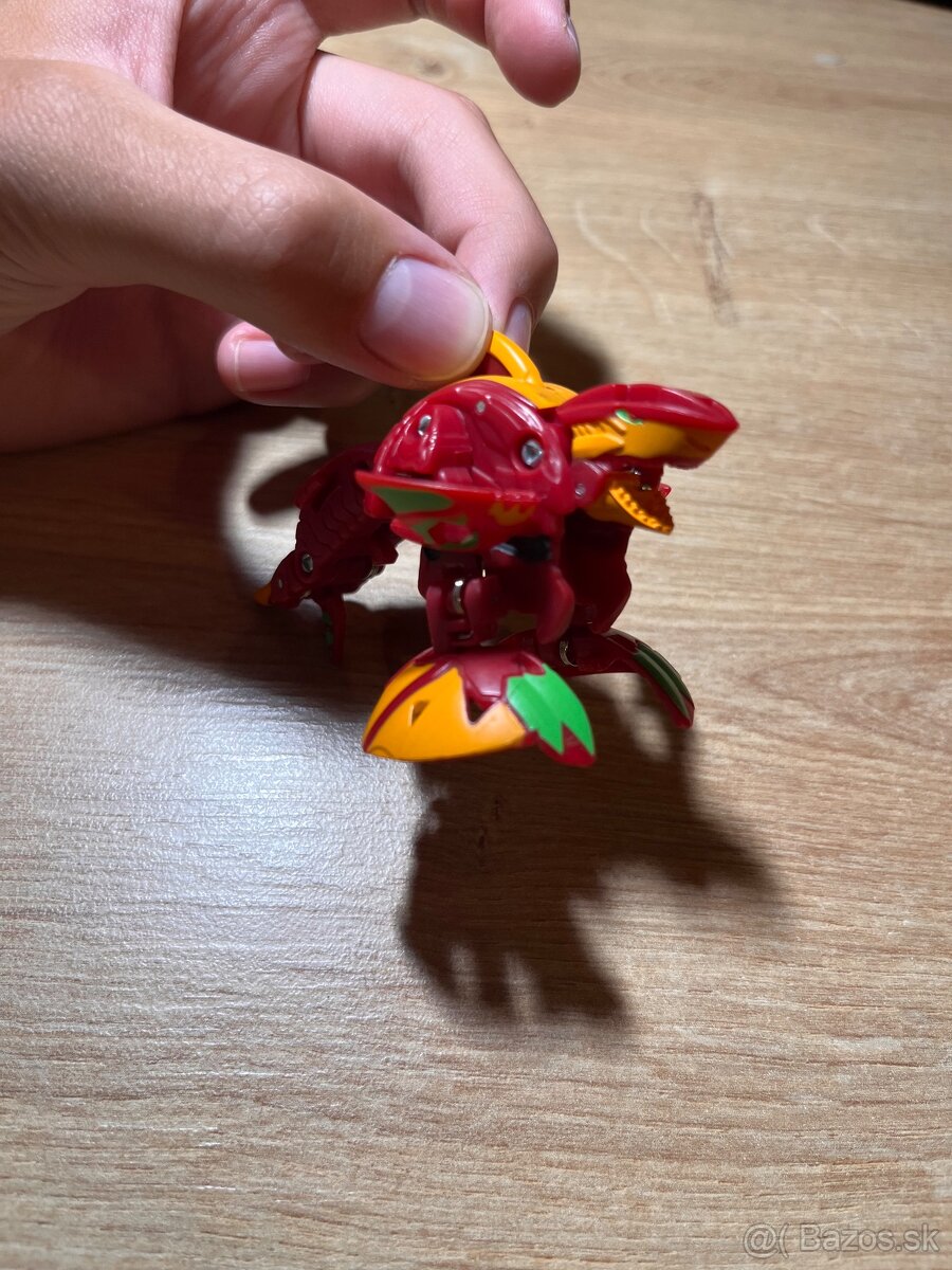 Predám Bakugan komplet - 6