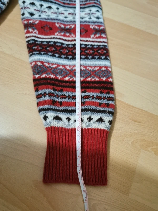 Nórsky sveter z jahňacej vlny 90% nový unisex - 6