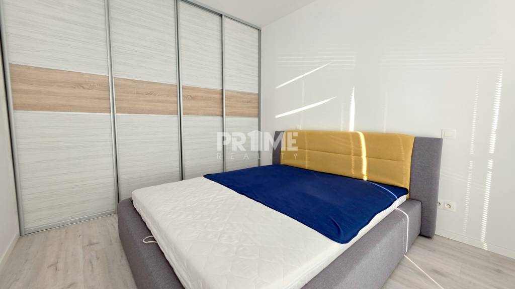 MODERNÝ 2i, SLNEČNICE, BALKÓN, PARKING, Zuzany Chalupovej,Pe - 6