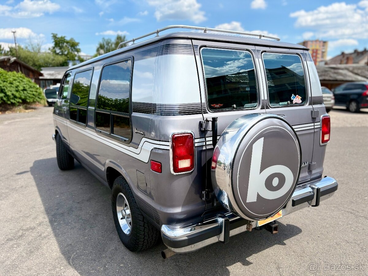 1989 Dodge B-250 RAM VAN Bivouac Conversion | PERFEKTNÍ STAV - 6