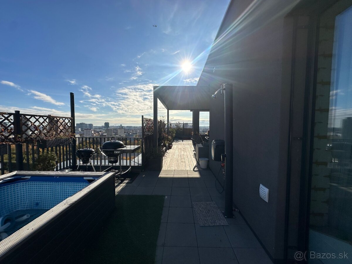 Na prenájom kompletne zariadený 3-izbový s terasou a garážov - 6