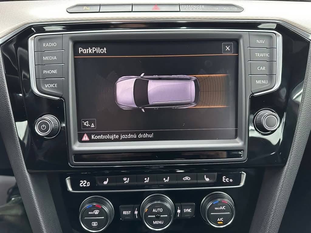 Passat Variant (Combi) GTE Elegance Full LED 160kW Virtual - 6