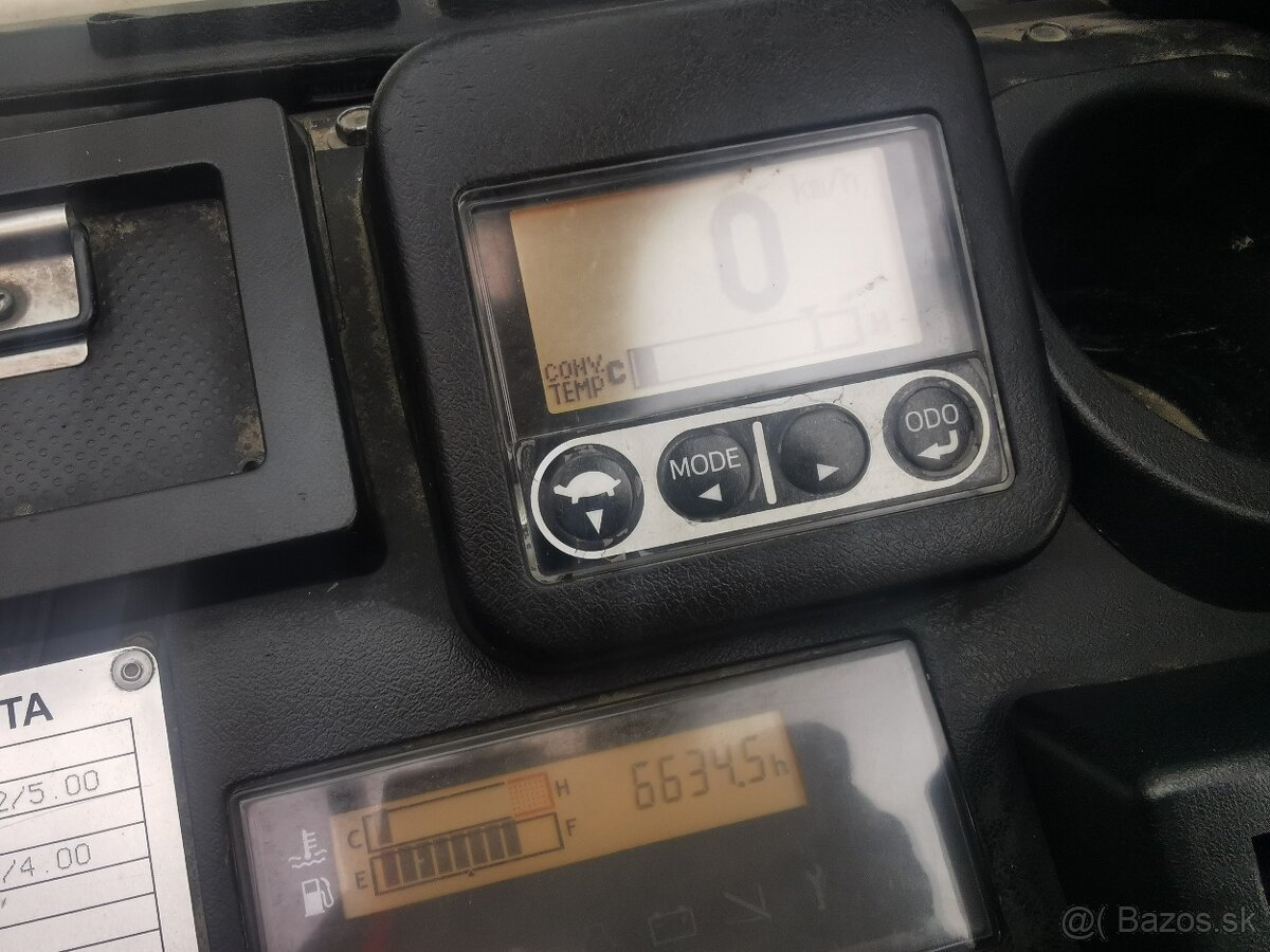 Vysokozdvižný vozík TOYOTA - 6