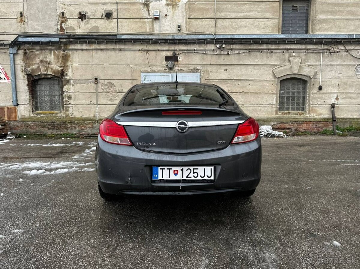 Opel Insignia 2.0 CDTI - 6