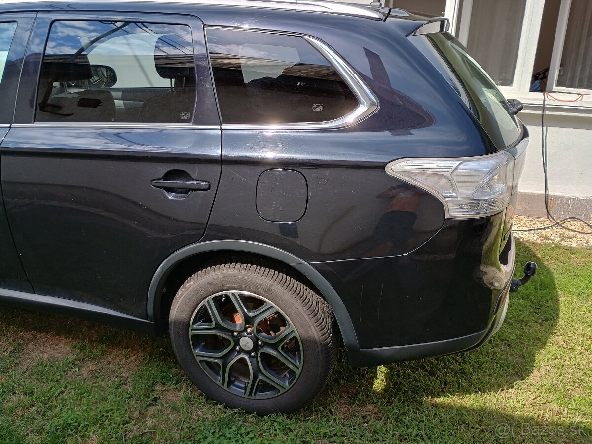 Mitsubishi Outlander PHEV 2.0 Executive Edition–4x4–Automat - 6