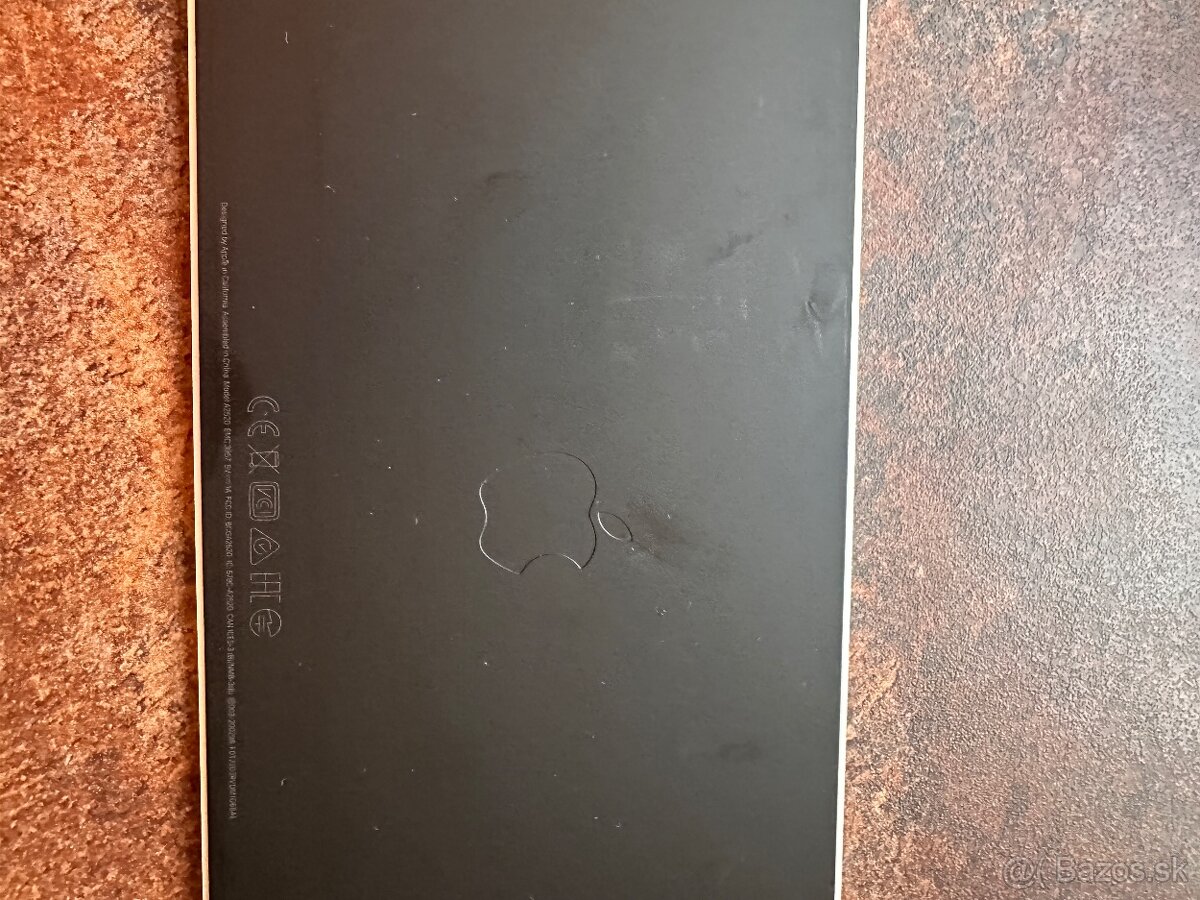 Klávesnica Apple Magic Keyboard s Touch ID a číselnou kláves - 6