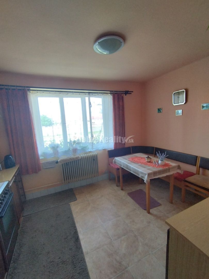 Super ponuka - príjemný rodinný dom pre viacčlennú rodinu s - 6