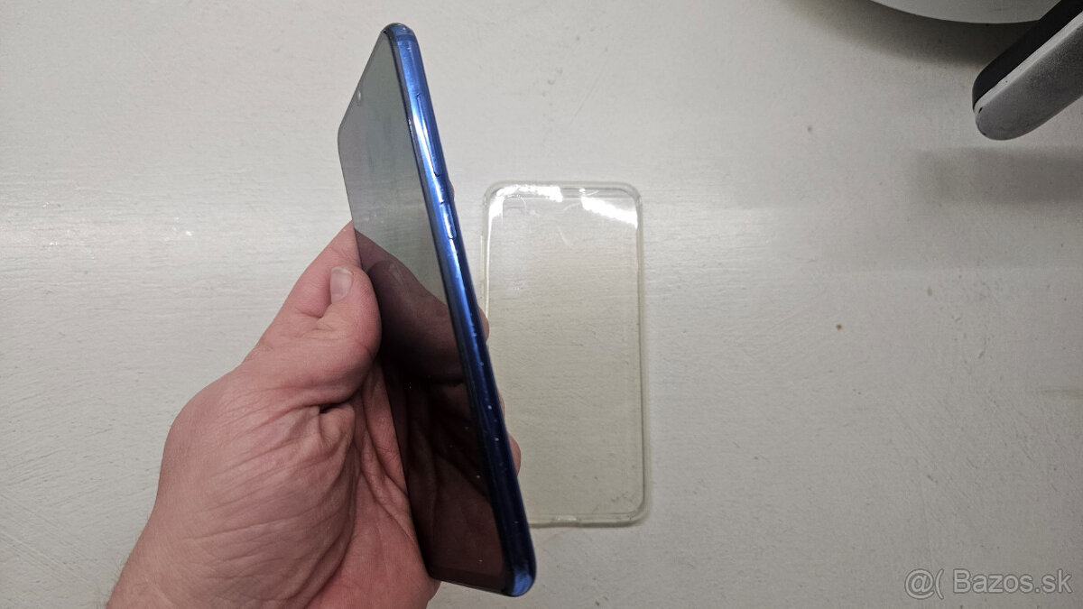 Xiaomi Mi9 SE - výborný mobil do ruky - 6