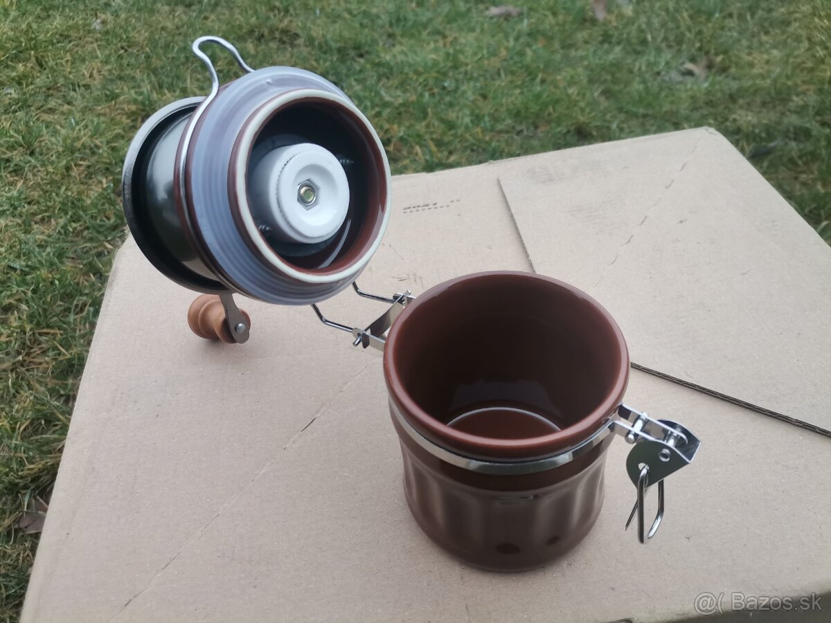 Mlynček na kávu - 6