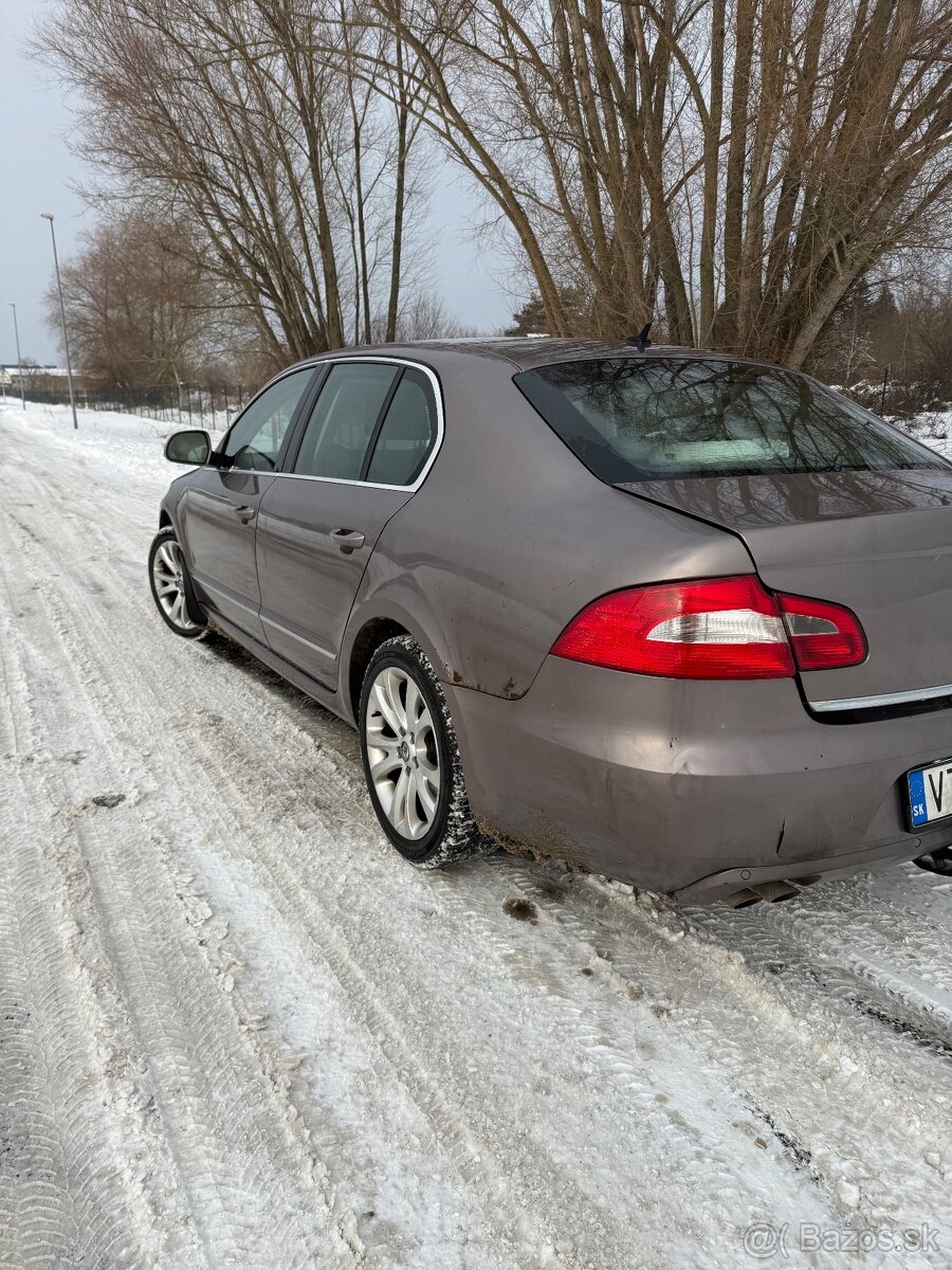 Predám Škoda Superb - 6