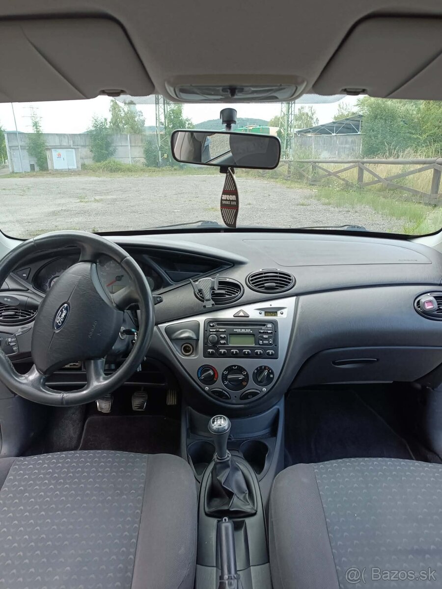 Predám Ford FOCUS combi - 6
