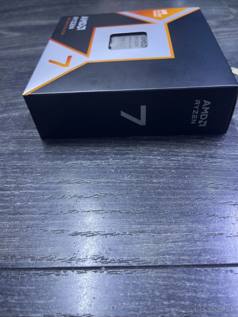 Procesor AMD RYZEN 7 9800X3D - 6