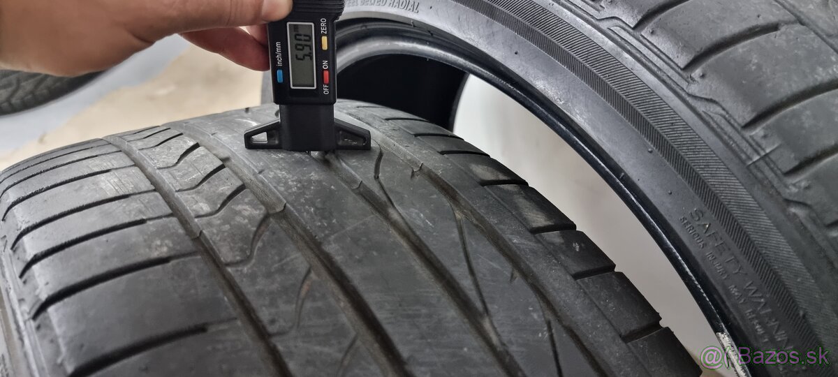 Predám 4xletné pneumatiky Bridgestone 235/40r19 - 6