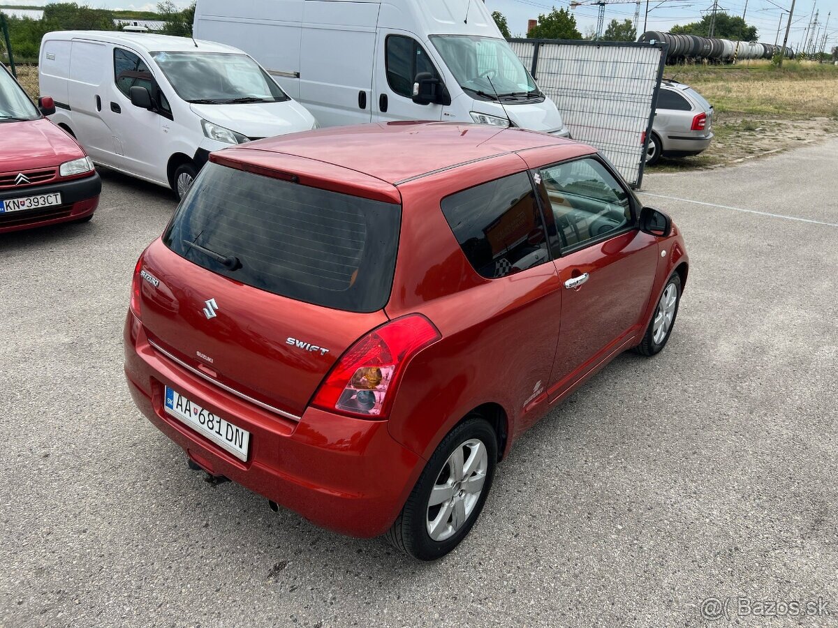 Suzuki Swift 1.5 benzín, 74kW, MT/5, rok:04.2010. - 6
