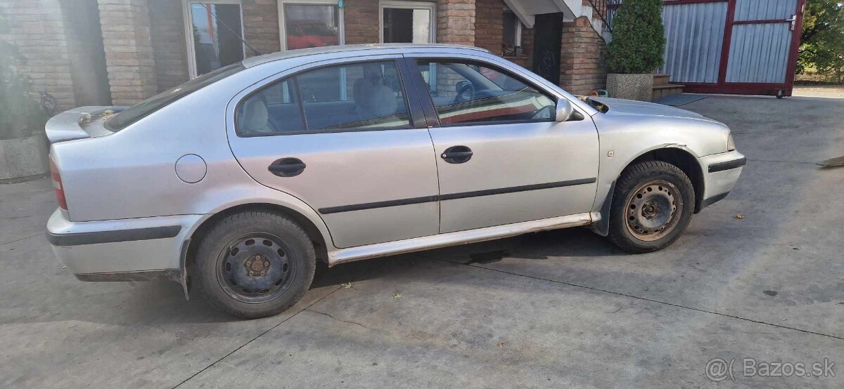 Škoda Octavia 1,6i 74kw, kód: AKL - 6