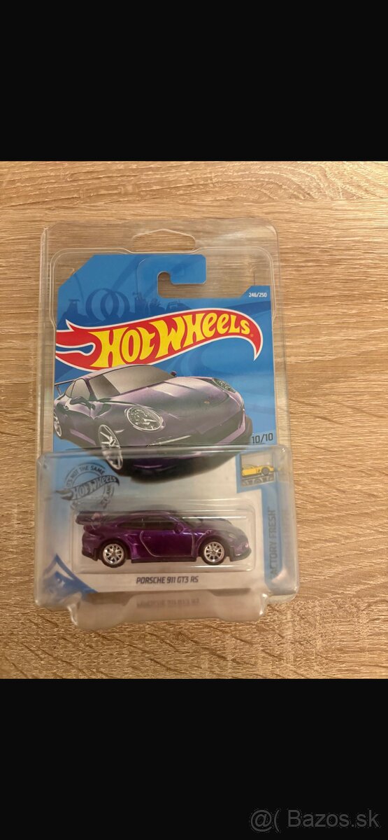 Predám Hot Wheels STH Porsche 911 gt3rs - 6