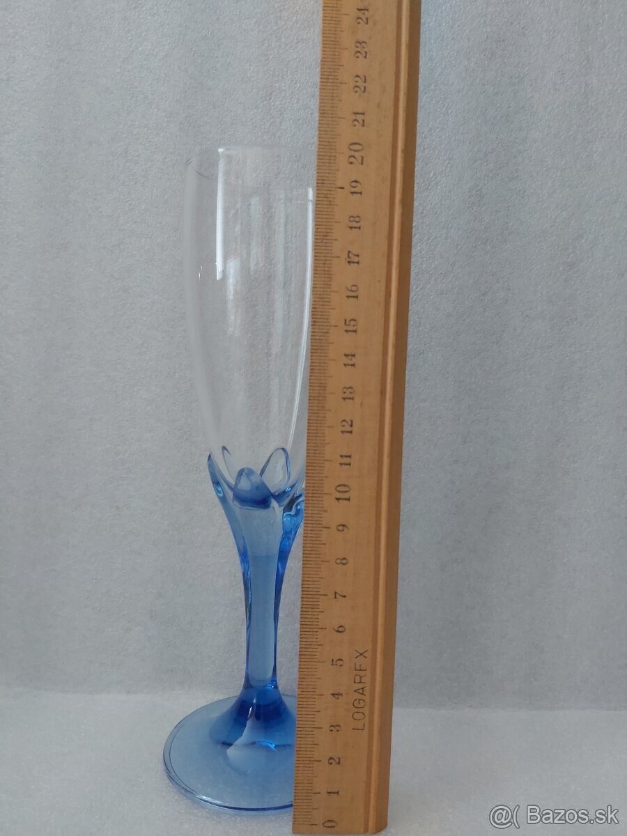 Poháre na šampanské. - 6