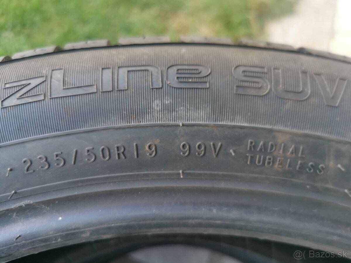 Predám Nokian SUV 235 50 r19 - 6