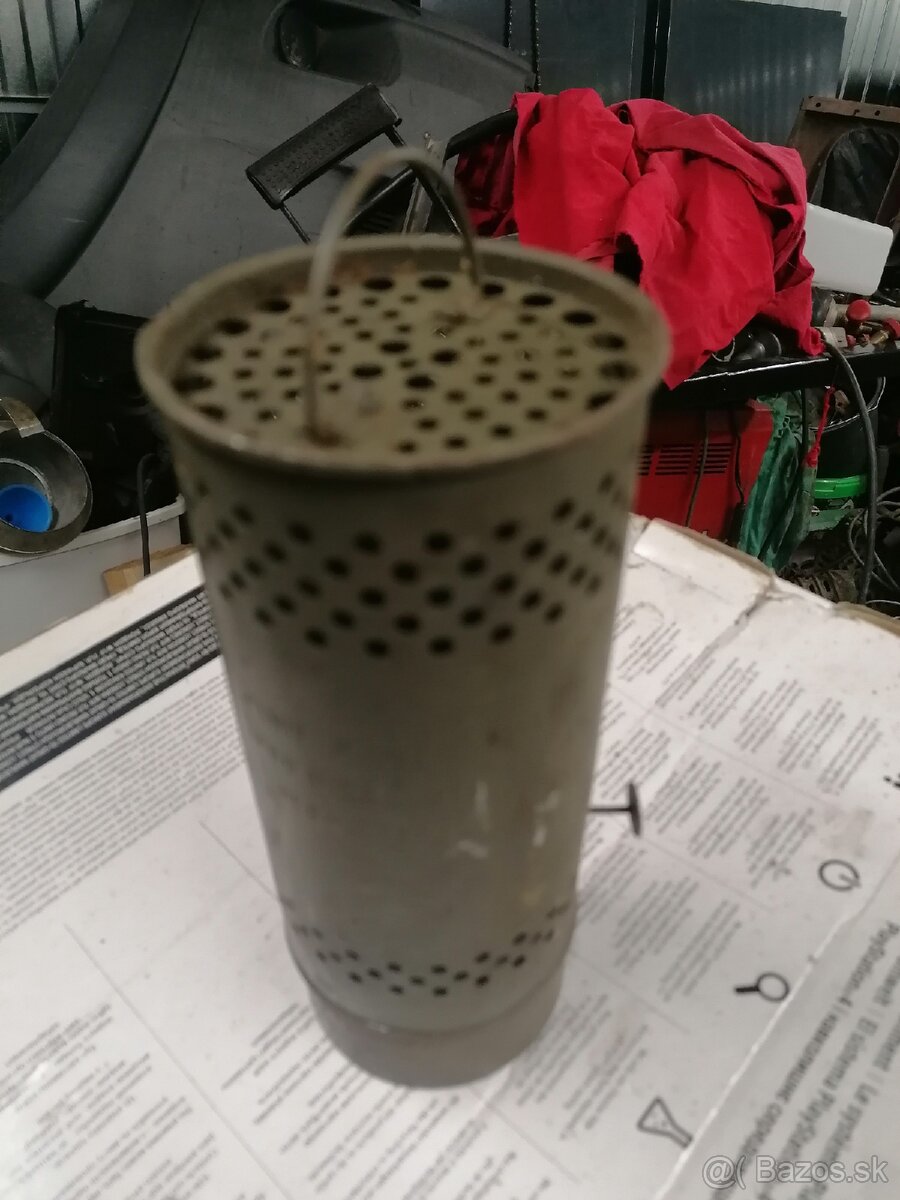 vojenska prilba,petrolejka,nádrž, flasa - 6