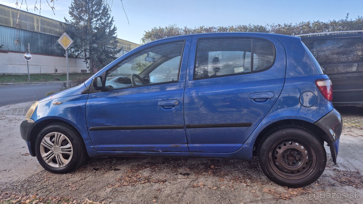 Toyota yaris 1.0 - 6